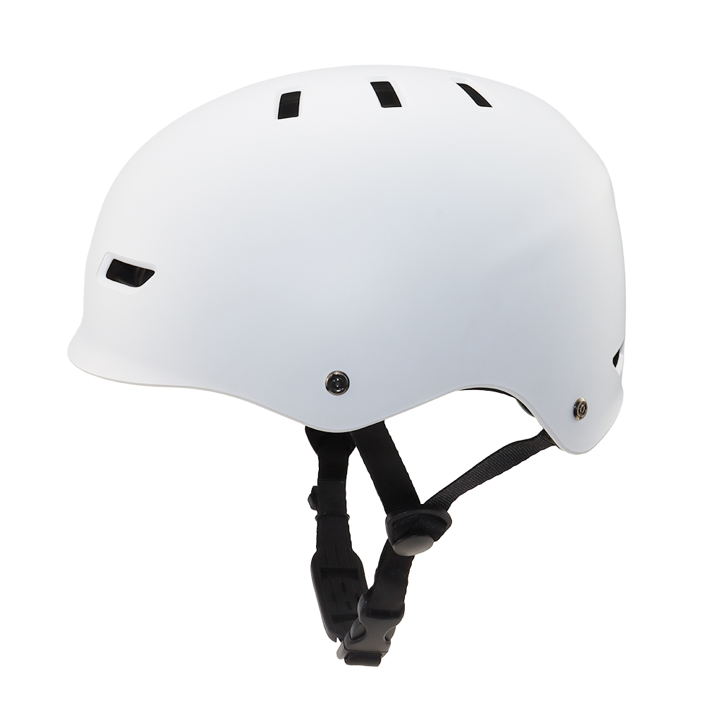 Best Selling Premium Quality Strentao HT-038-BEC ABS Oval Helmet 10 Air Vents Youth-Adult Universal S